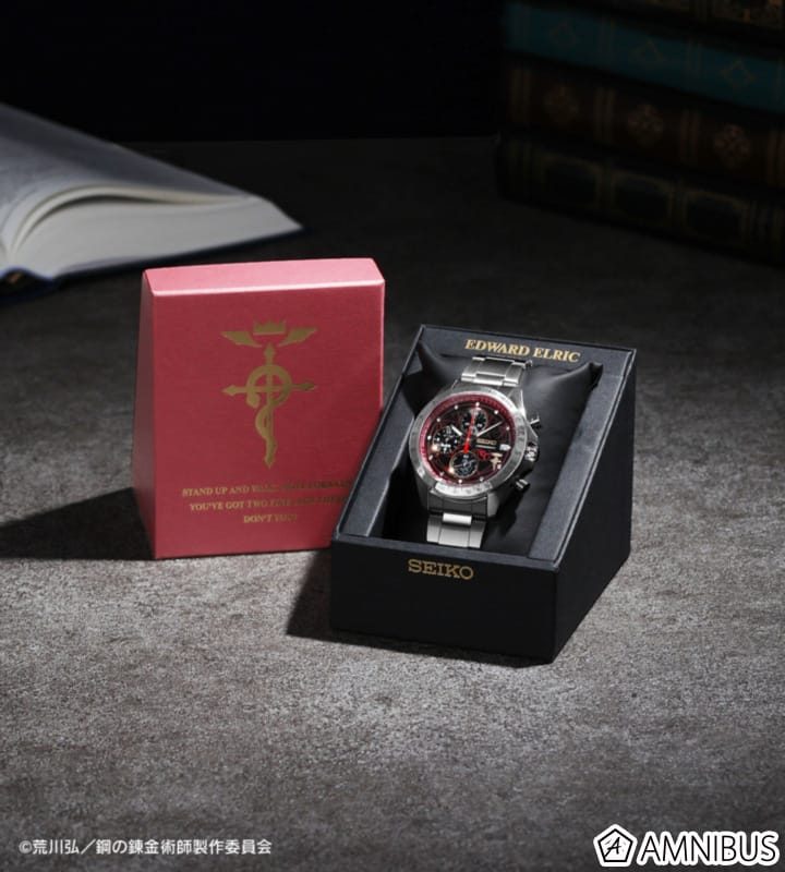 Bagian belakang casing jam tangan Seiko Fullmetal Alchemist dengan engraving tanggal khusus