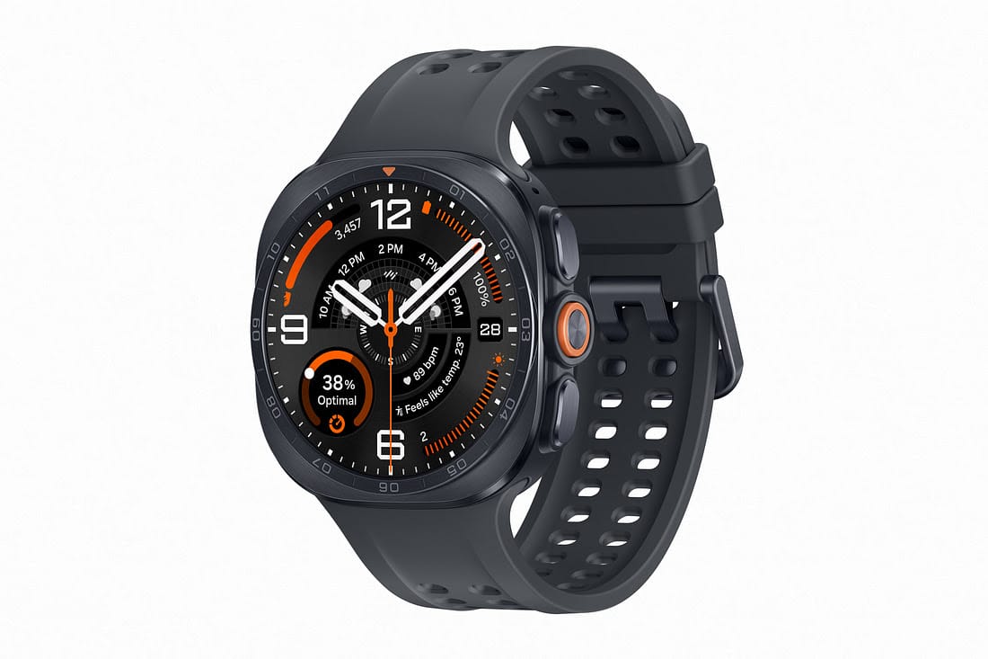 Render resmi Samsung Galaxy Watch Ultra 2 tampak depan menyala dengan watch face digital