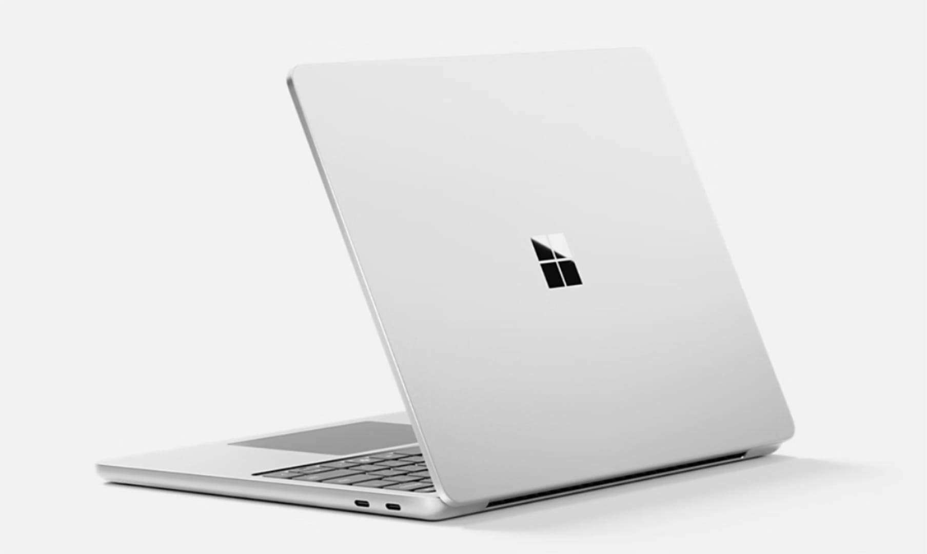 Tampilan Microsoft Surface Laptop 13 inci yang bukan merupakan PC bersertifikasi Copilot+