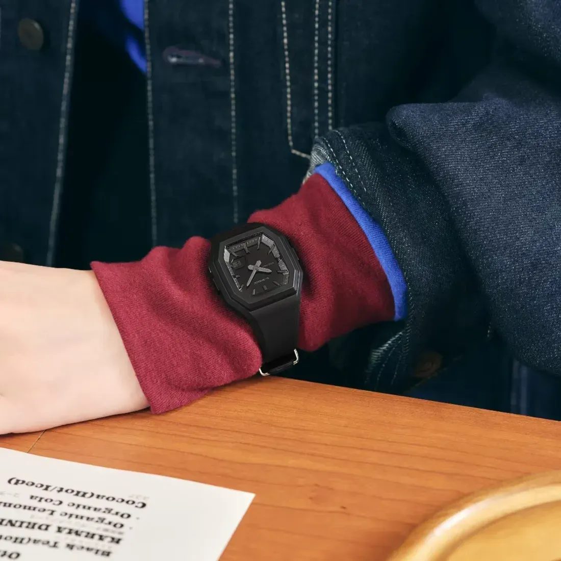Tampilan layar hibrida dan penerangan LED Casio G-Shock GMA-S160