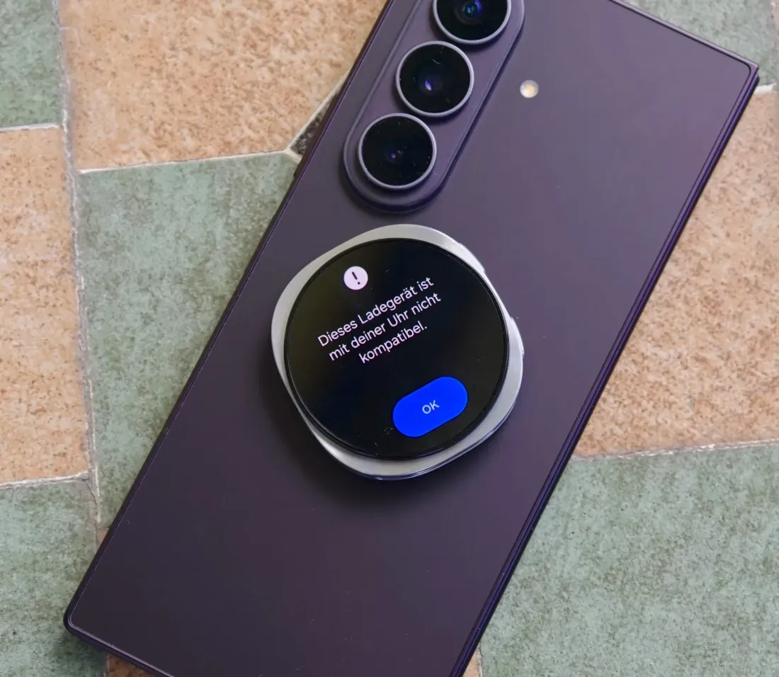 Ilustrasi 20260910 161403 q82 w2560 h Galaxy Watch9 Tersandung di Fitur Isi Daya Ekosistem Samsung