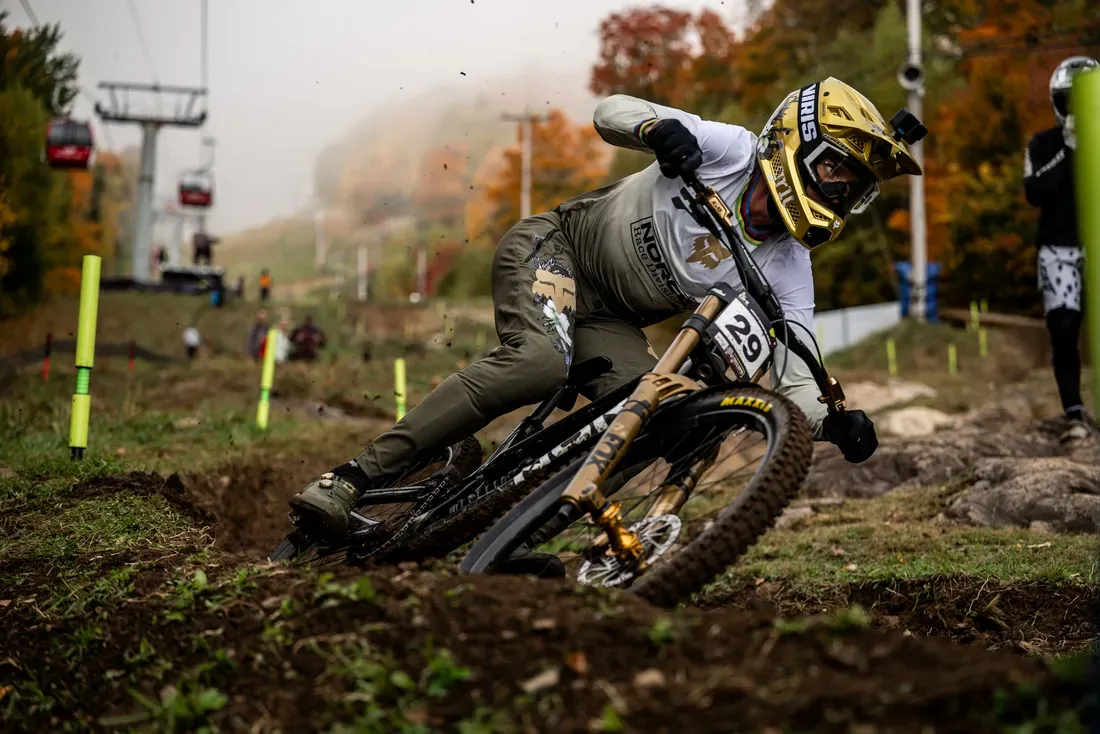 Greg Minnaar mengembangkan sepeda downhill Norco Team DH