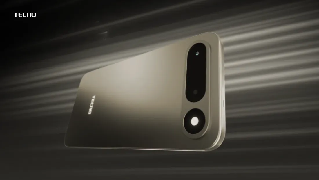 Tecno Camon 50 Ultra 5G dengan layar lengkung AMOLED