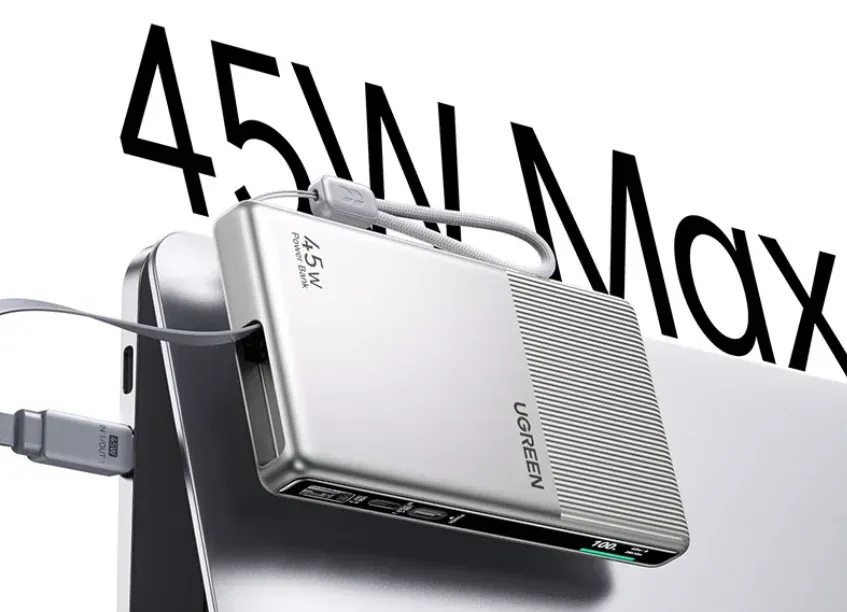 Detail kabel tarik ulur pada power bank Ugreen P7