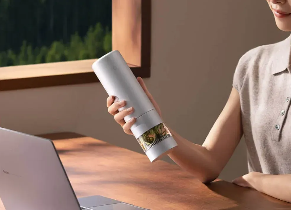 Saringan titanium pada Xiaomi Mijia Titanium Thermos Cup