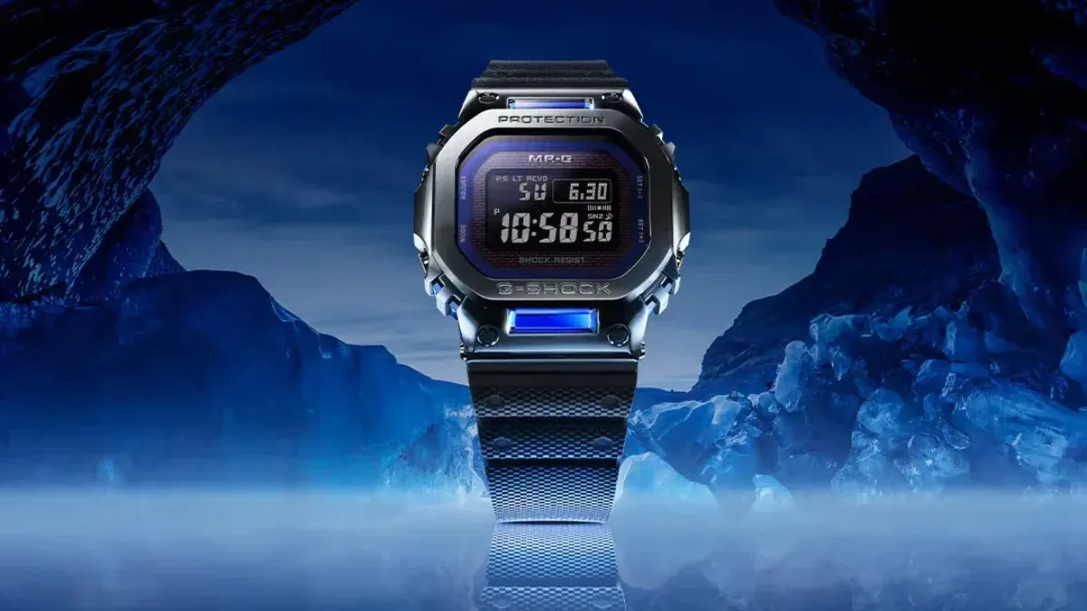 Arloji Casio G-Shock MRG-B5000SA dengan batu safir biru