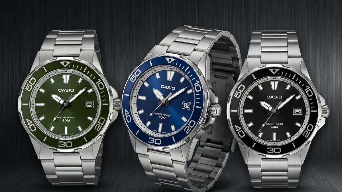 Tiga model Casio MTD-145D dengan bezel aluminium hitam, biru, dan hijau