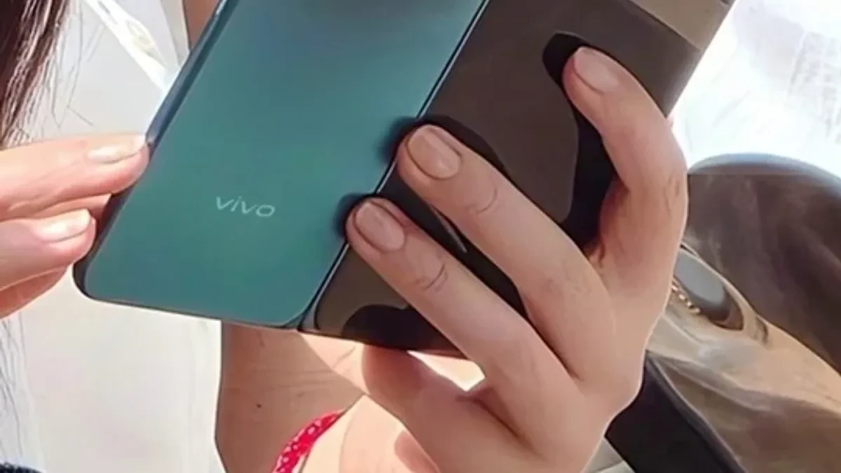 Vivo X Fold 6 dengan layar lipat besar dan kamera 200MP