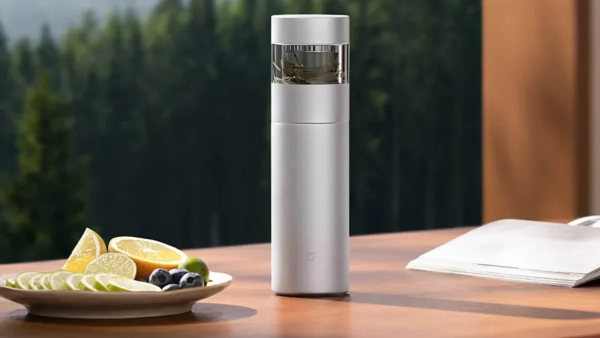 Termos Xiaomi Mijia Titanium dengan ruang seduh teh transparan