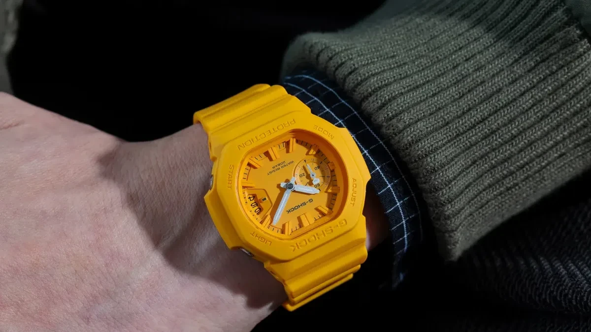 Empat varian warna jam tangan analog Casio G-Shock GAC2500