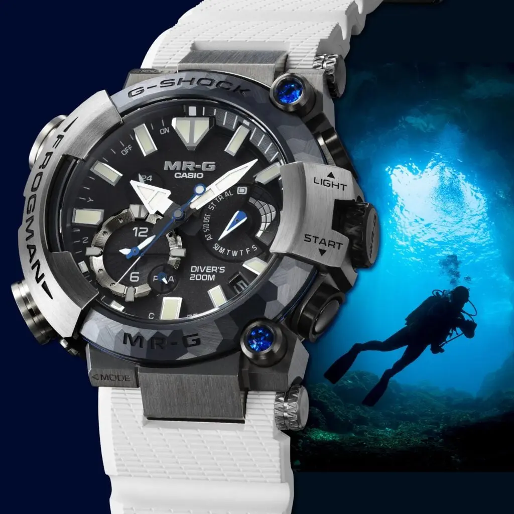 Layar jam tangan Casio G-Shock Frogman MRG-BF1000EB-1A tampak jelas