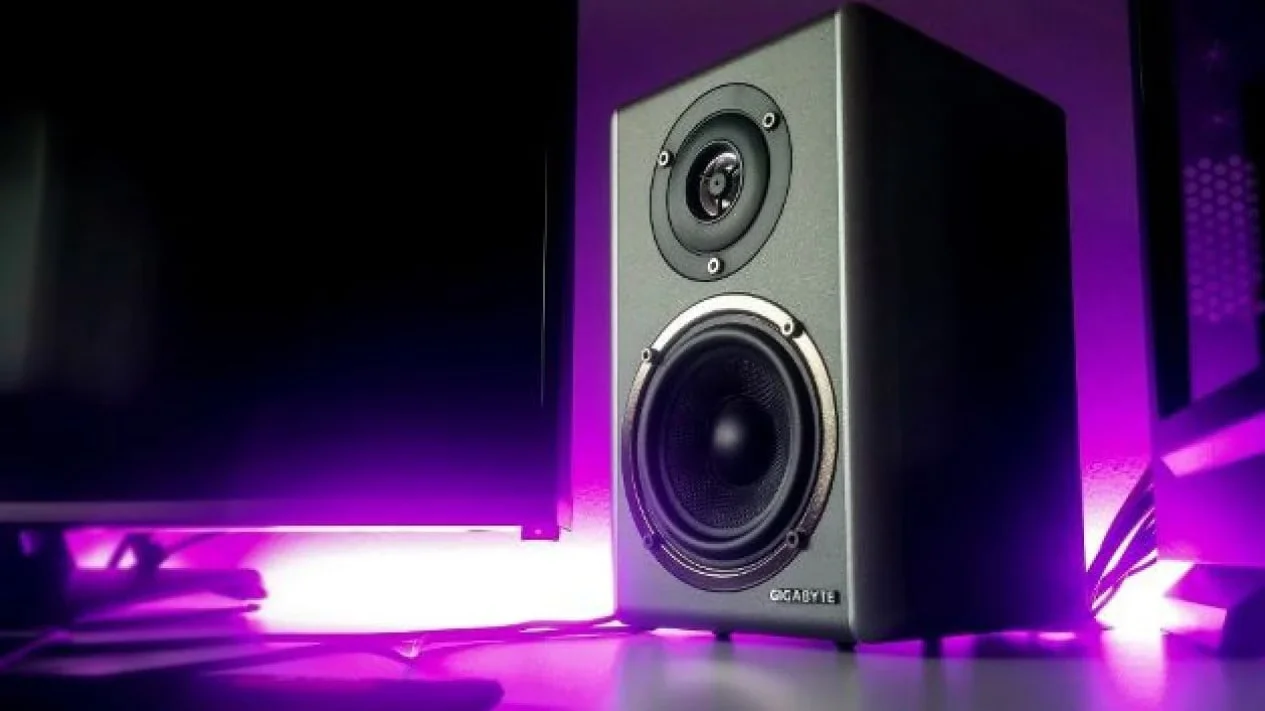 Speaker bluetooth bass dengan kualitas suara yang dalam dan kuat