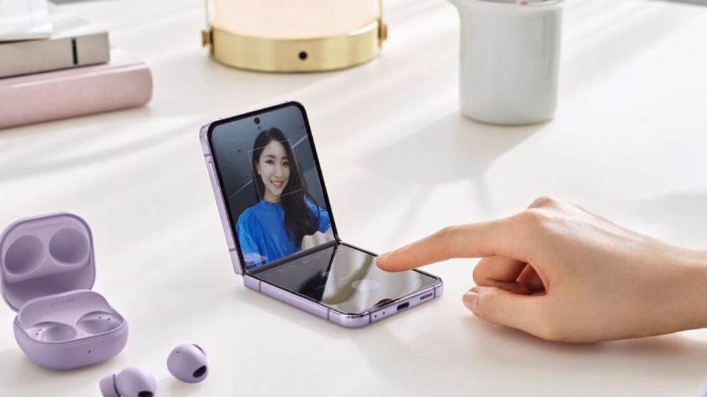 Awas, Panggilan Masuk Tanpa Buka Layar? Ini 3 Cara Unik di Samsung Galaxy Z Flip4 5G