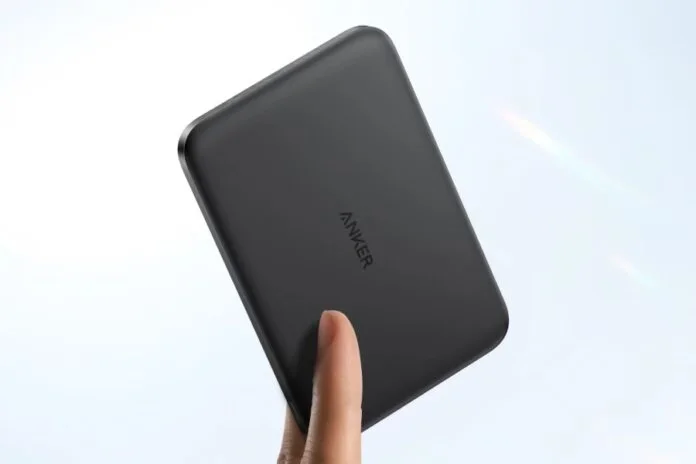 Ugreen MagFlow power bank dengan sertifikasi Qi2.2 dan pengisian nirkabel 25W