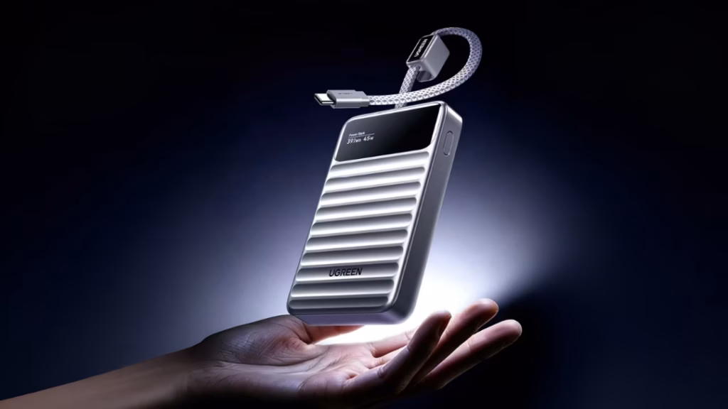 Ugreen P6 power bank 45W dengan layar TFT dan kabel USB-C terintegrasi