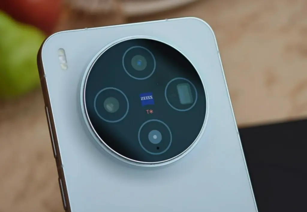 Vivo X500 Pro Bocoran Chipset dan Kamera Mengesankan 4 Baterai besar Vivo X500 Pro 7000mAh
