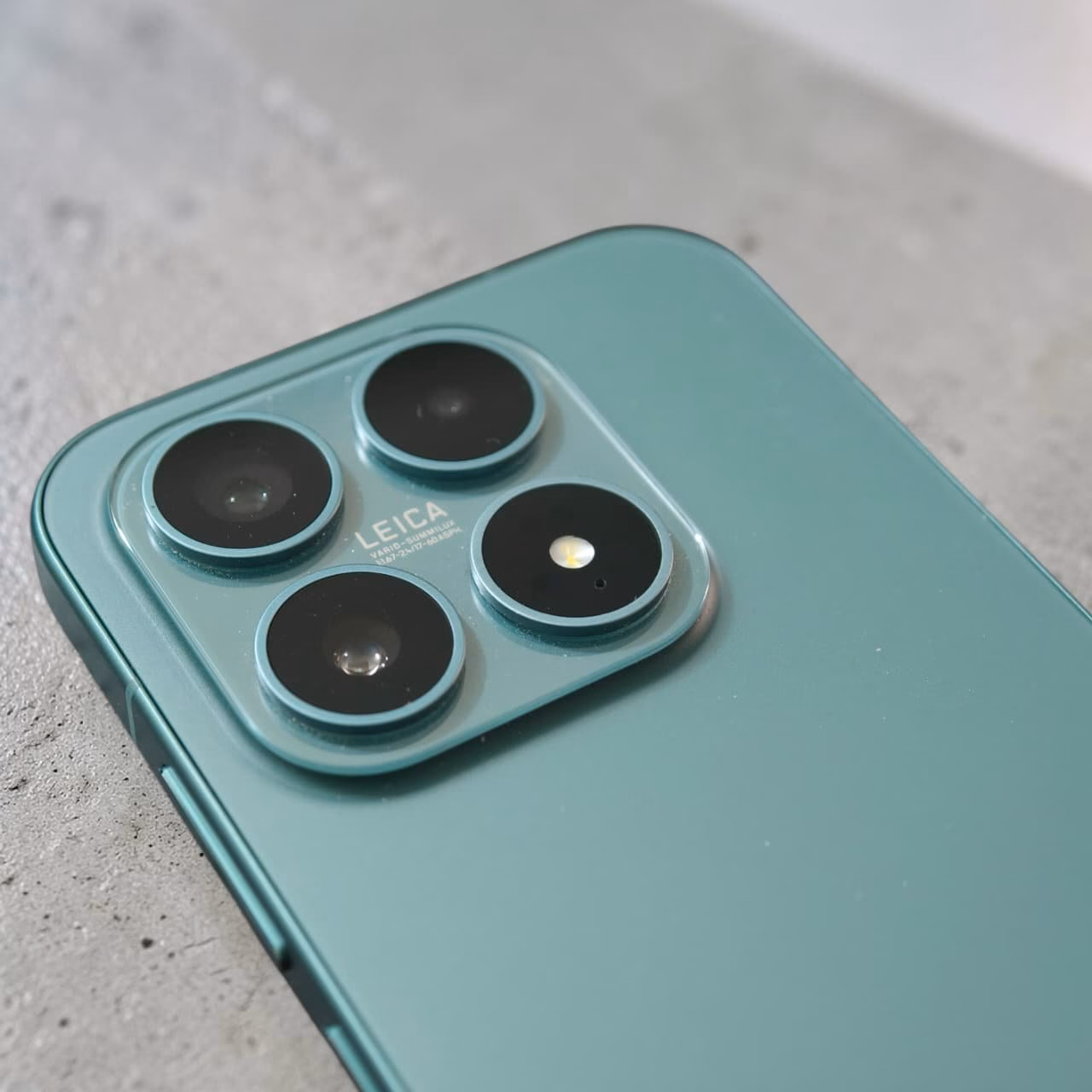 Xiaomi 17 Max dengan sertifikasi 3C dan fitur fast charging 100W