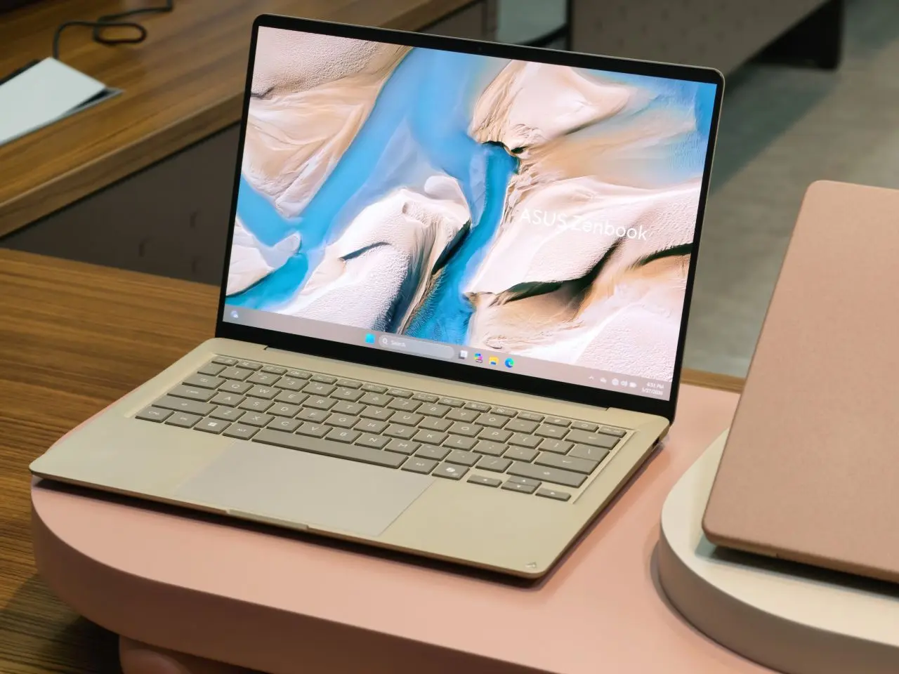 Asus Zenbook 14 Copilot AI 2026: Laptop AI dengan Pilihan CPU Multiplatform dan Warna Earthy 5 Asus Zenbook 14 Copilot AI 2026: Laptop AI dengan Pilihan CPU Multiplatform dan Warna Earthy