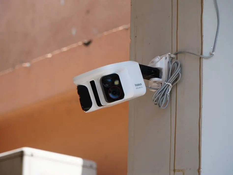 Baseus X1 Pro Ini Menawarkan Kamera Keamanan dengan Panel Surya untuk Rumah Tanpa Langganan 5 Baseus X1 Pro Ini Menawarkan Kamera Keamanan dengan Panel Surya untuk Rumah Tanpa Langganan