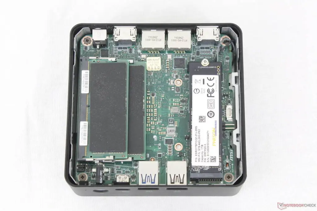 MSI Cubi NUC AI 3MG mini PC dengan motherboard dan slot RAM