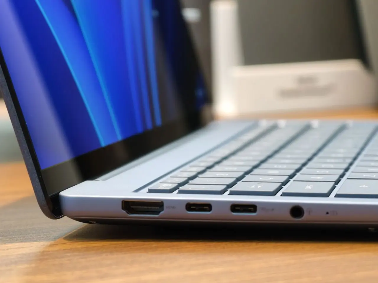 Port HDMI, USB-C, USB-A, dan headphone jack di Zenbook 14 (Photo: Asus)