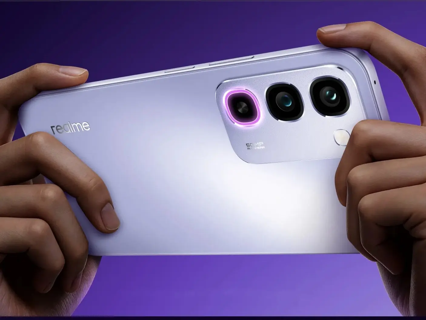 Realme P4R Mengusung Baterai 8000mAh dan RGB LED Inovatif di Belakang 1 Realme P4R smartphone dengan baterai 8000mAh dan lampu RGB LED di belakang